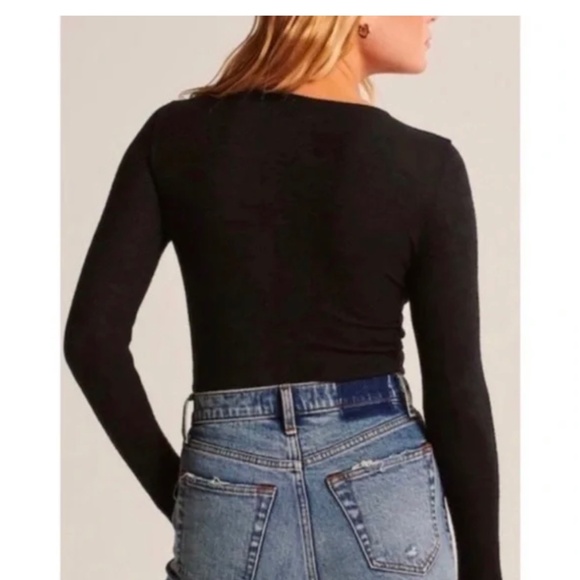 Abercrombie  Women's Tie-Front Bodysuit - Picture 3 of 5